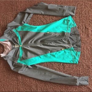 NWOT Gap active track jacket XS